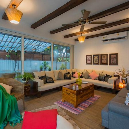 El Lodge By Stayvista - Pool, Lawn, And A Charming Gazebo For Your Perfect Getaway Lonavala Exterior foto